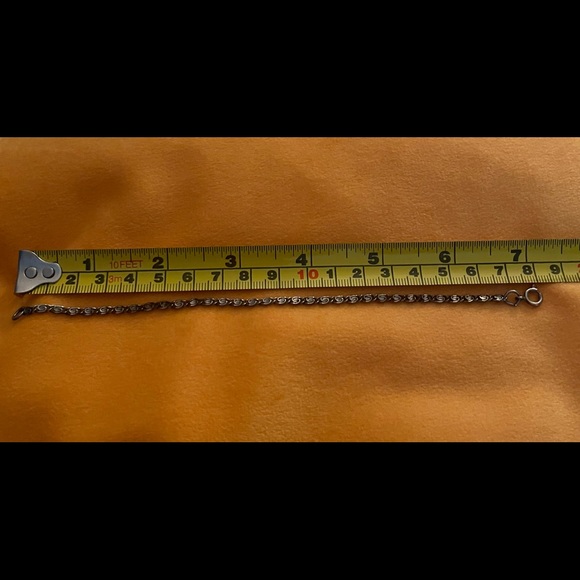 Vintage Bracelet - Picture 4 of 9